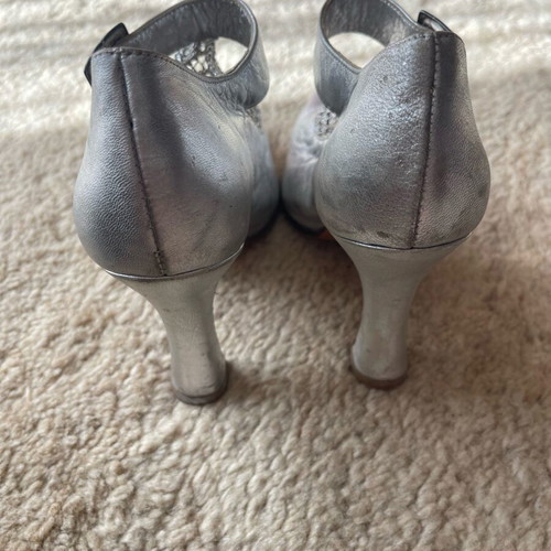 Tefiritsi Silver Leather Pumps used, size 38, chainmail detail
