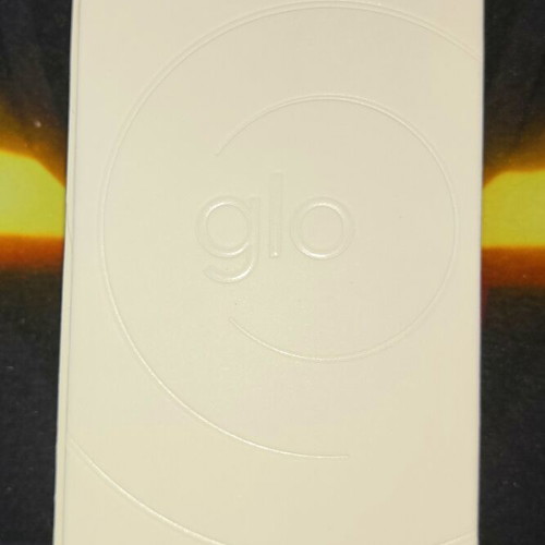 Glo Hilo e-cigarette like new, half used