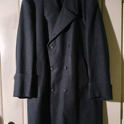 Swiss military coat with wool cap like new