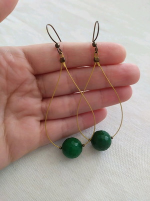 Long earrings like new with green stones