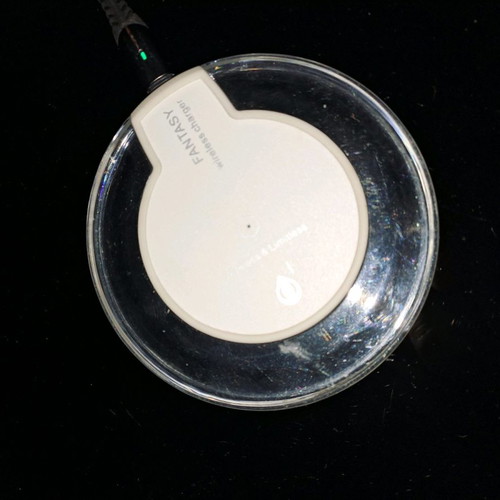Fantasy wireless charger new, waterproof with cable