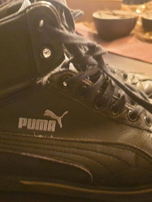 Αθλητικά παπούτσια Puma μεταχειρισμένα, μέγεθος 40, μαύρα