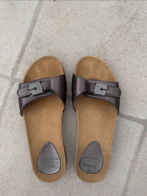 Scholl slippers like new, brown metallic color, very comfortable