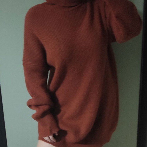 Midi knitted dress with turtleneck brown like new, one size