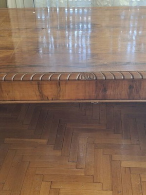 Table with lion legs like new