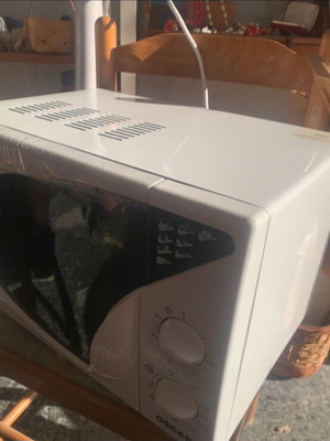 Microwave oven new in box