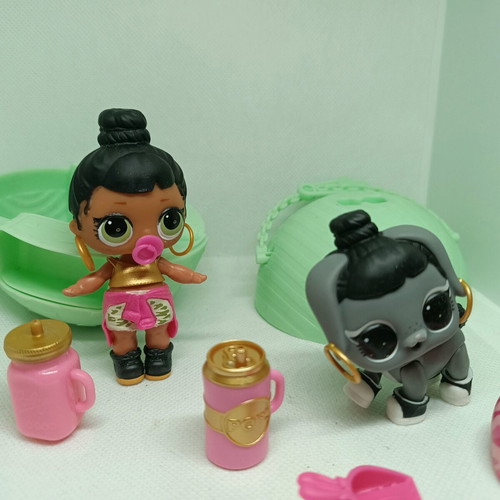Lol Surprise doll and pet set like new