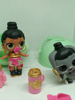 Lol Surprise doll and pet set like new