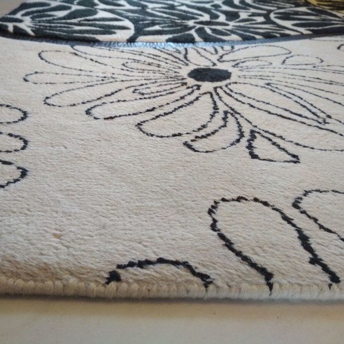 Christina Rossi Newplan rug like new, black and white, 1.60x2.30 m