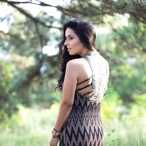 Access maxi dress like new, fitted with embroidery, black and beige