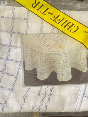 Pierre Cardin Beaubourg round tablecloth for Zucchi