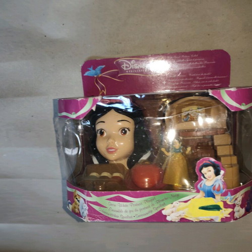 Disney Princess Snow White Poly Pocket Collectible Set New