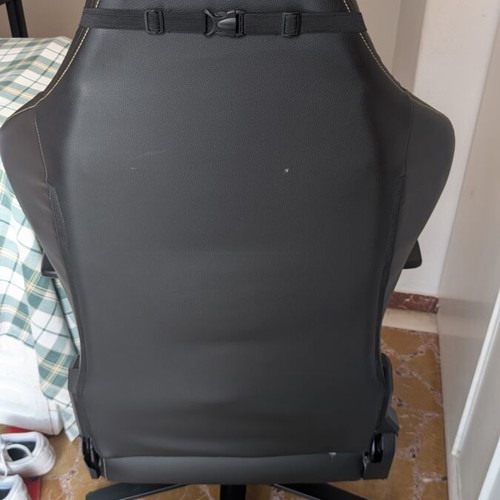 Douxlife Max Gaming chair used with extra caster