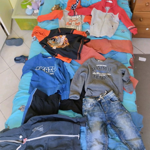 Boys' clothes like new, size 4-5 years, 12 pieces