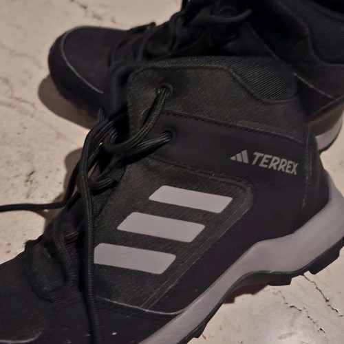 Adidas Terrex hiking boots like new, size 36, black