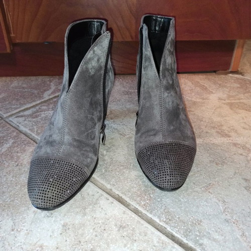 Luftpolster ankle boots like new, grey suede, size 37.5