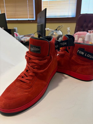 Маратонки Louis Vuitton нови, номер 43, червени