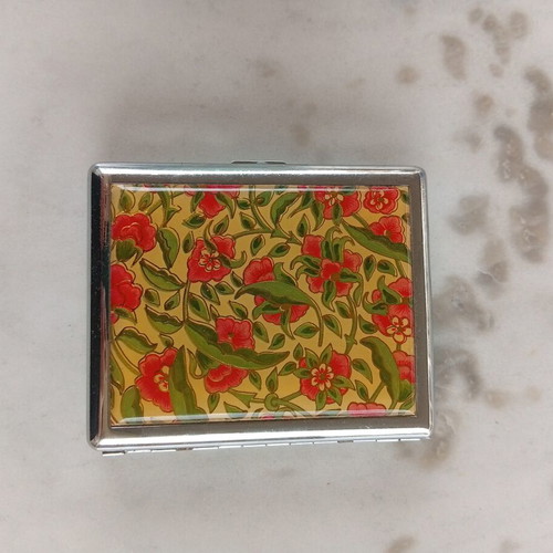 Art Nouveau tobacco case like new with floral design