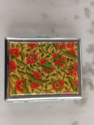 Art Nouveau tobacco case like new with floral design