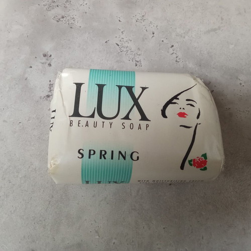 Lux Spring beauty soap collectible, like new, 1970s-1980s