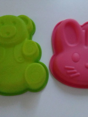 Silicone cookie molds new, pack of 2 designs 15 cm