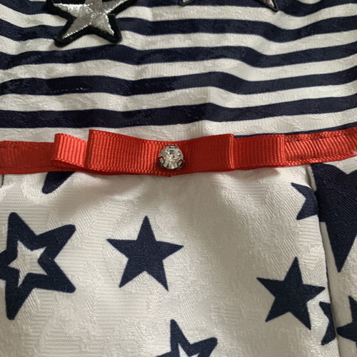 Dress for 3-year-old girl in excellent condition