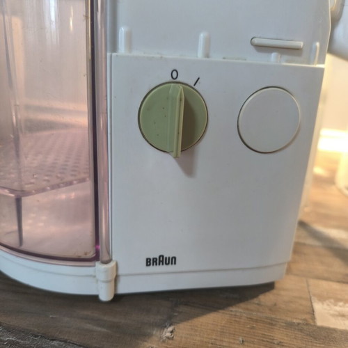 Braun juicer used with minor external damage
