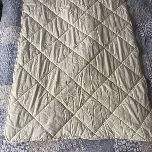 Children's thin quilt with Mickey Mouse used