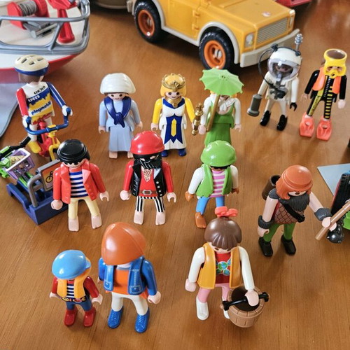 Playmobil collection like new valued over 120€