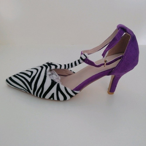 Suede pumps new size 39 with zebra pattern and purple details