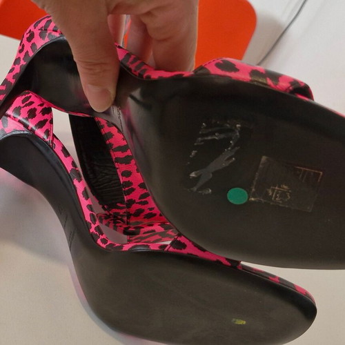 Saint Laurent authentic sandals with animal print in fuchsia color