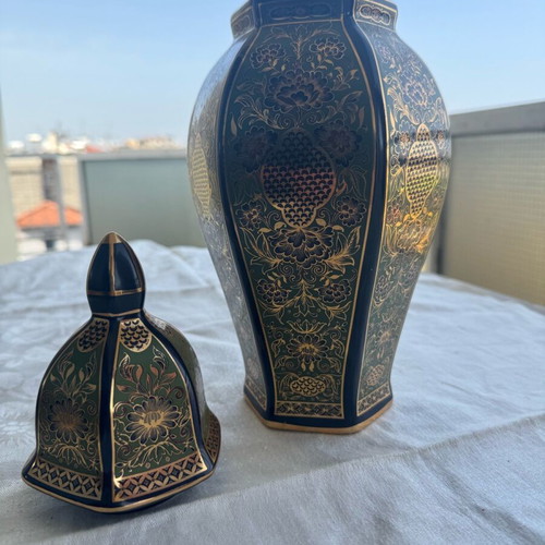 Gilded Chinese vintage container used