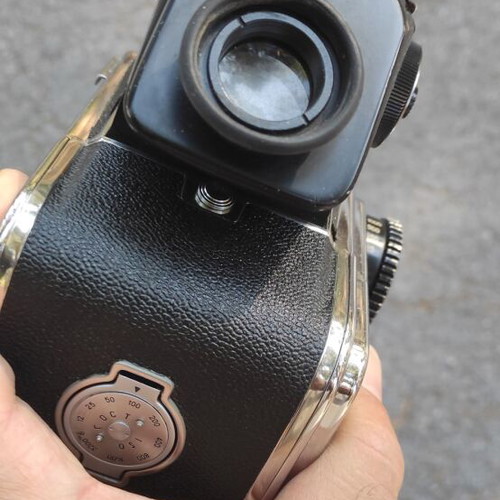 TTL Kiev88 camera in excellent condition with accessories and leather case