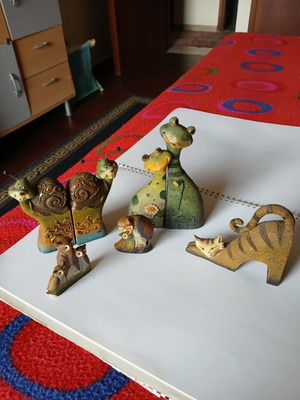 Decorative resin animals like new, set of 7 pieces