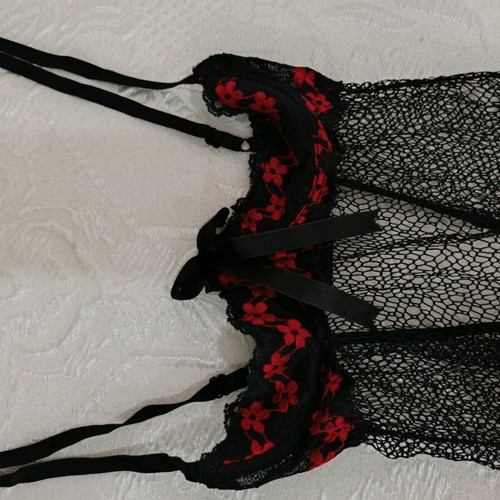 Lingerie black like new, mesh with cup and bow, S-M