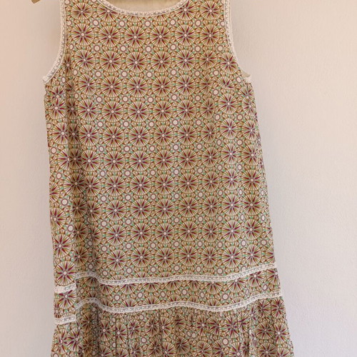 MULTICOLORED DRESS SHORT SIZE LARGE