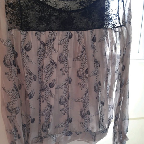 Zara silk top grey like new, size M