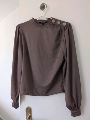 nikkie shirt