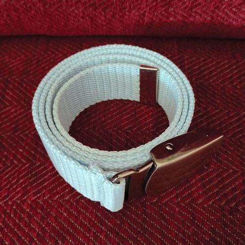 Blue knitted belt like new with silver buckle 105 cm