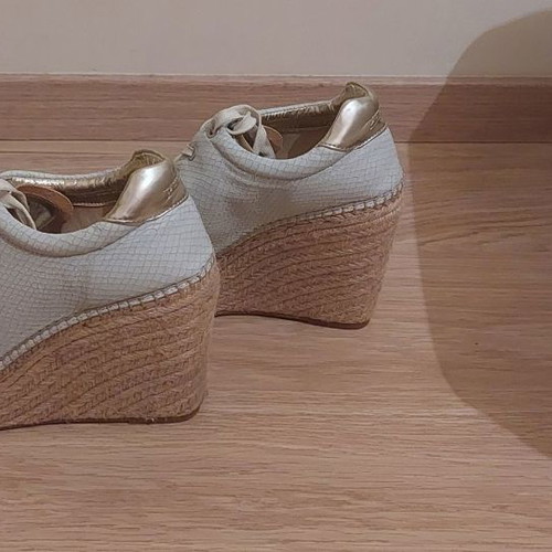 Replay Women's Shoes Used In Ecru With Gold Color