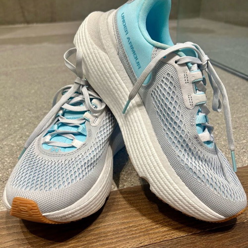 Underarmour Infinite Elite 2 women's athletic shoes like new, size 39