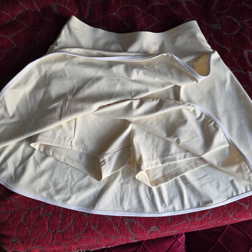Athletic skirt shorts L/XL new, beige and yellow