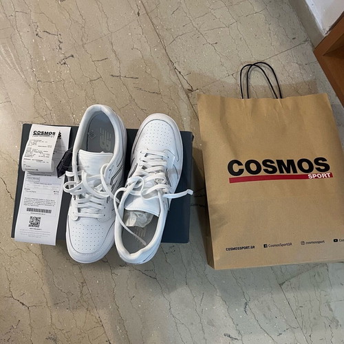 New Balance sneakers size 44 white new with receipt and bag