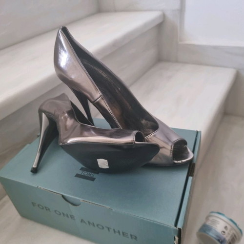 Women's heels in good condition, size 38, pack