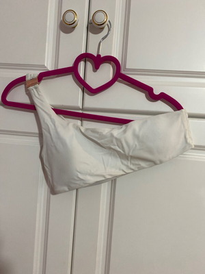 Bikini swimsuit with one shoulder used, white size M