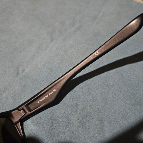 Oakley Two Face sunglasses with blue polarised lens like new