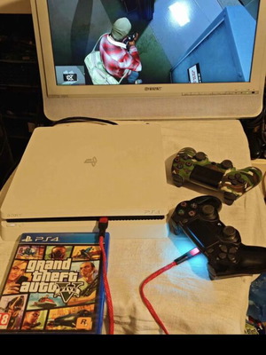 Sony PS4 Slim κονσόλα 500GB με 2 χειριστήρια, GTA V και The Sims