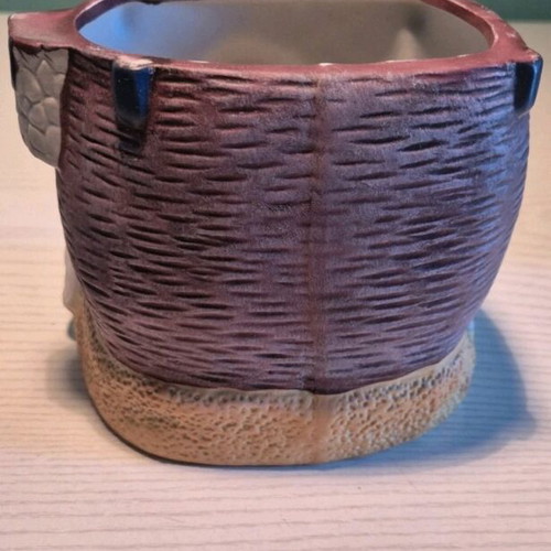 Clay pot used with 3D house and duck design