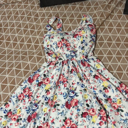 Dress with padding like new, multicolor