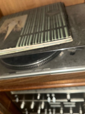 Sanyo stereo complete with turntable used